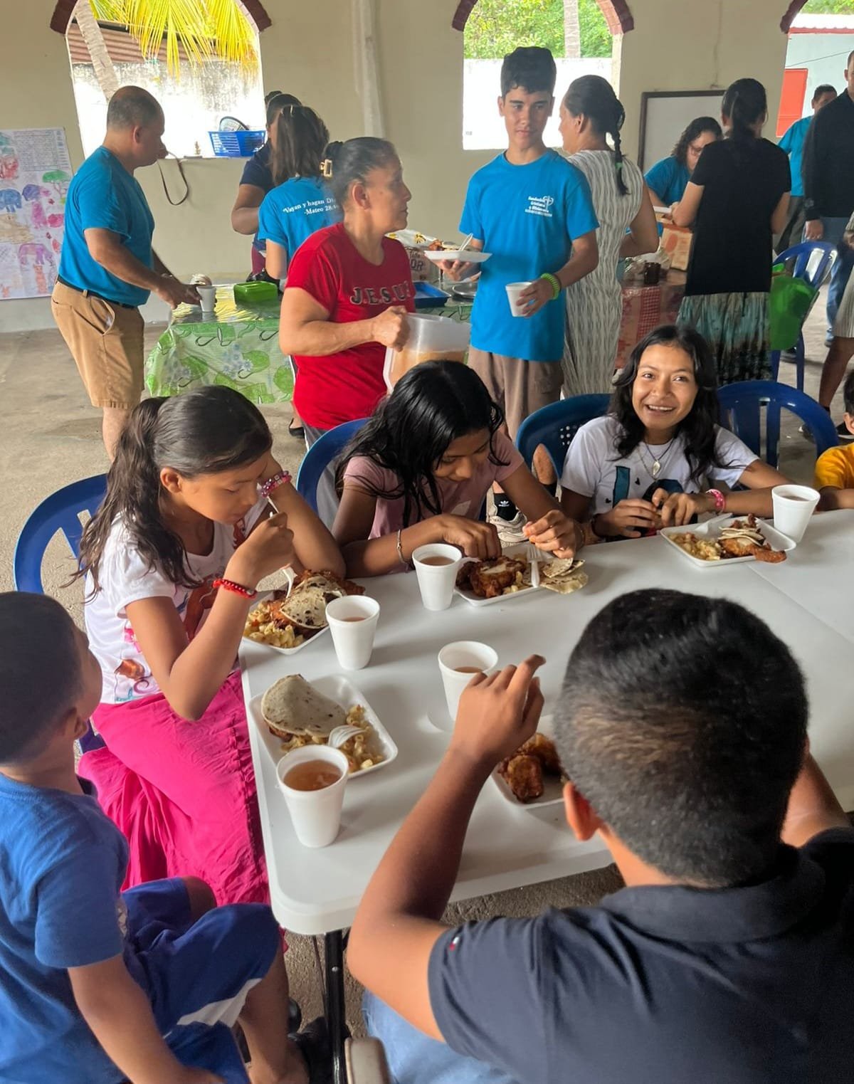 Servicio de alimentación a niños